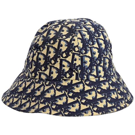 dior buckrt hat|Dior bucket hat price.